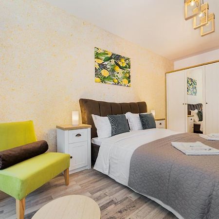 Apartament Topaz Braşov Esterno foto