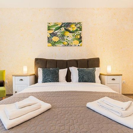 Apartament Topaz Braşov Esterno foto