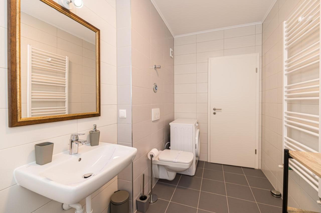 Apartament Topaz Braşov Esterno foto